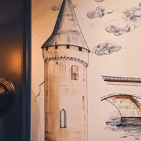 L'escale Des Grands Crus - Winelodge Centre 리부른